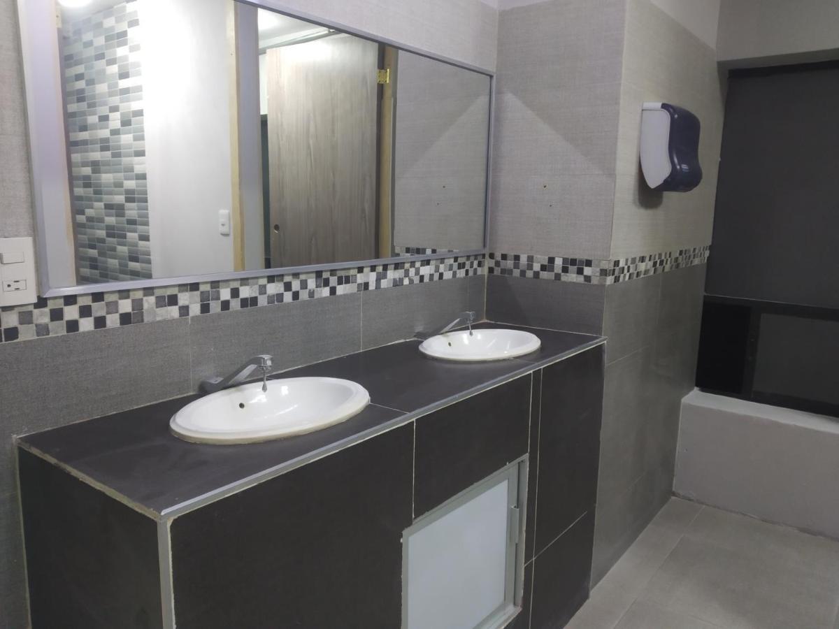 Отель Alameda House Мехико Экстерьер фото